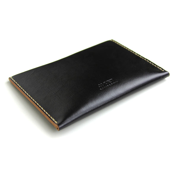 PASSPORT SLEEVE in BLAQ and TAHOE
